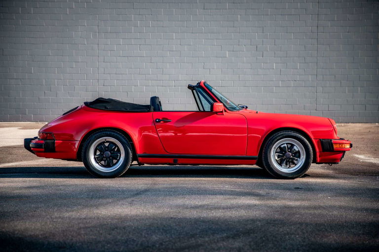 Porsche 911 Carrera 3.2 