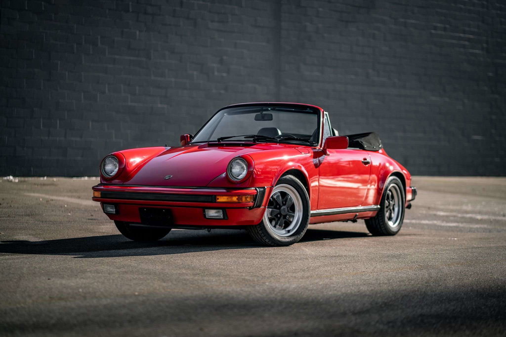 Porsche 911 Carrera 3.2 (US)