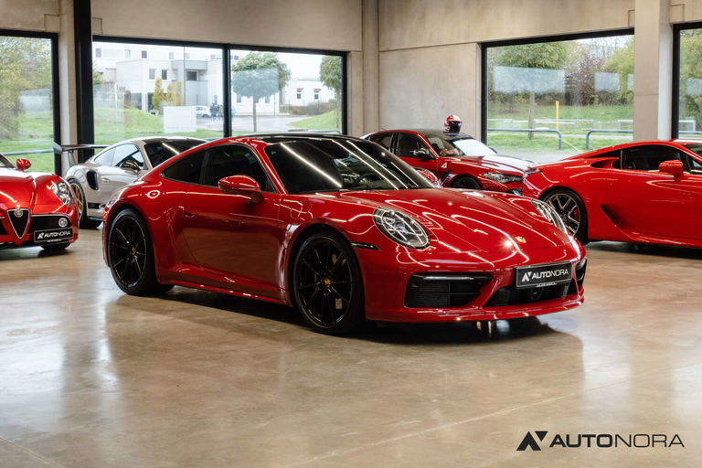 Porsche 992 Carrera 4S