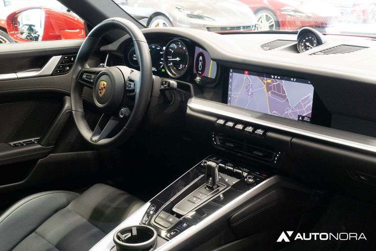 Porsche 992 Carrera 4S