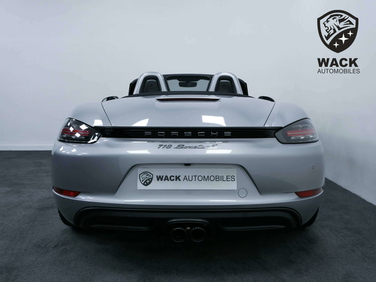 Porsche 718 Boxster S