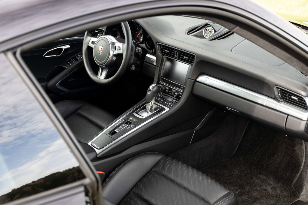 Porsche 991 Carrera 4