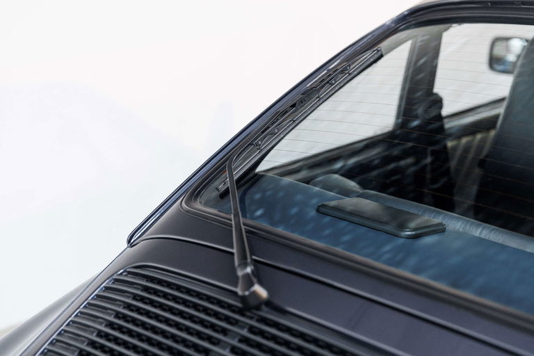 Porsche 911 Carrera 3.2 “25 Jahre 911”