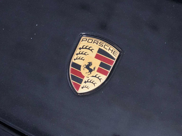 Porsche 992 Carrera 4 GTS