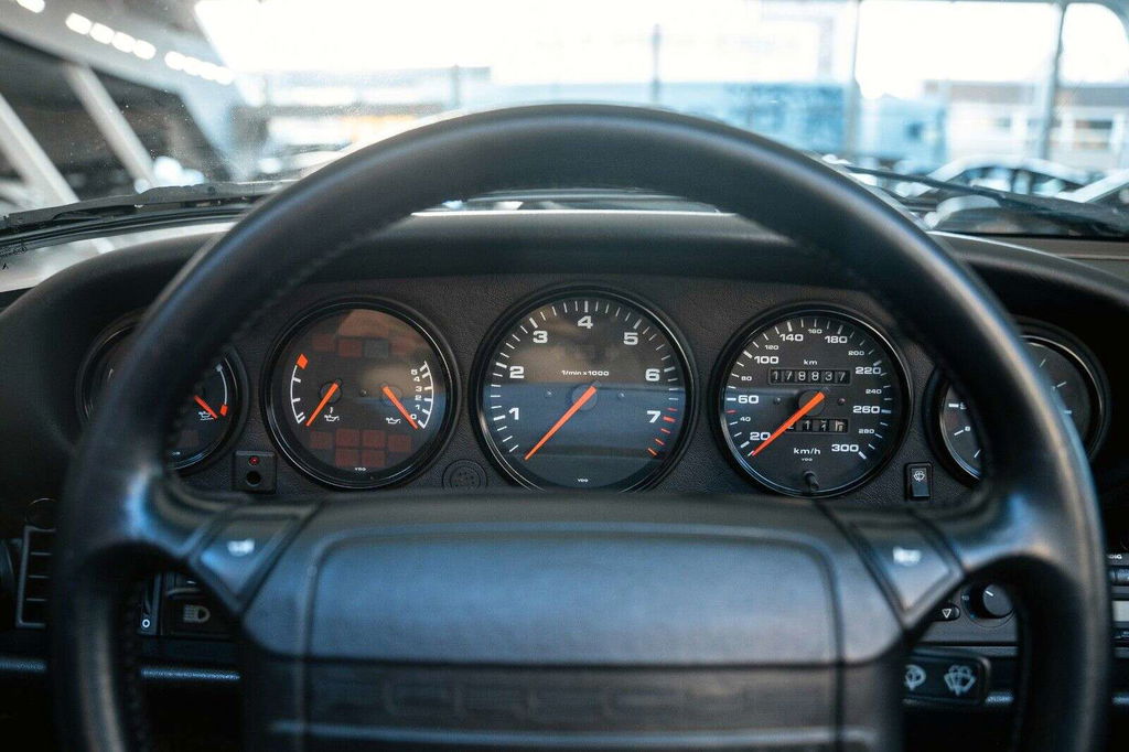 Porsche 964 Carrera 2