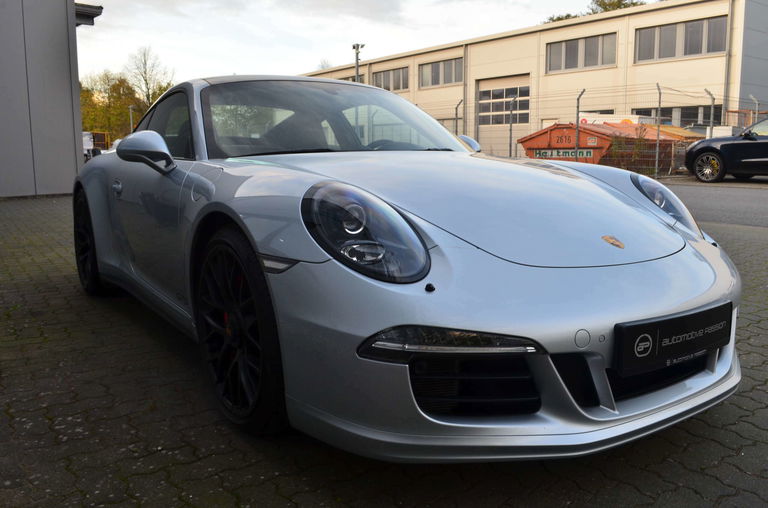 Porsche 991 Carrera GTS