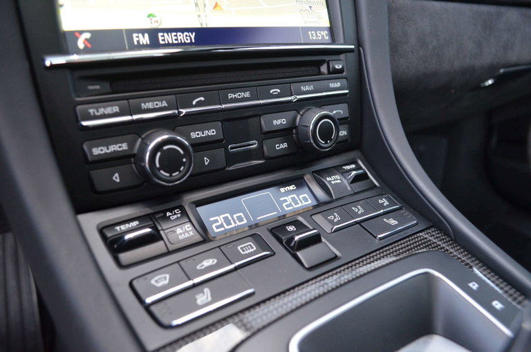 Porsche 991 Carrera GTS