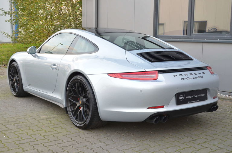 Porsche 991 Carrera GTS