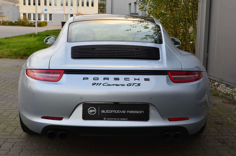 Porsche 991 Carrera GTS