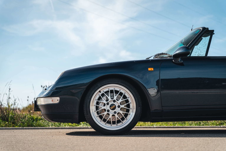 Porsche 993 Carrera 4