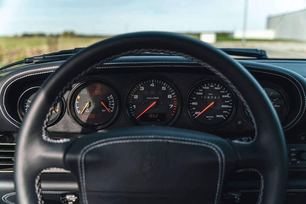 Porsche 993 Carrera 4