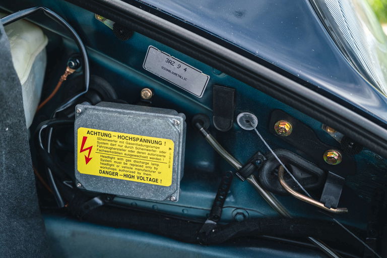 Porsche 993 Carrera 4