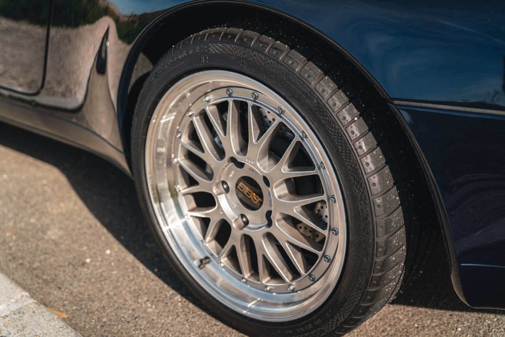 Porsche 993 Carrera 4
