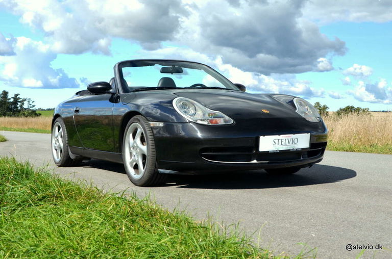 Porsche 996 Carrera 4