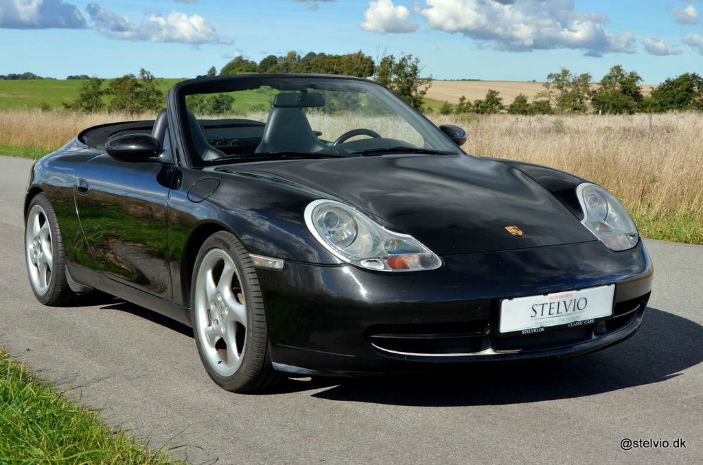 Porsche 996 Carrera 4
