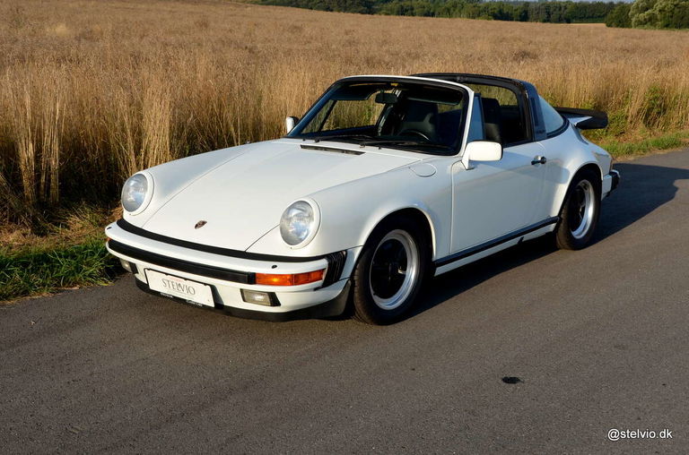 Porsche 911 Carrera 3.2