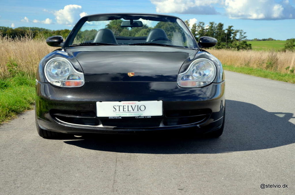 Porsche 996 Carrera 4