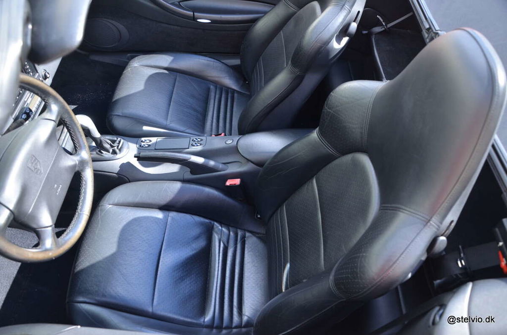 Porsche 996 Carrera 4