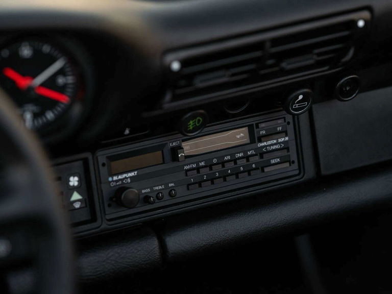Porsche 911 Carrera 3.2 Speedster