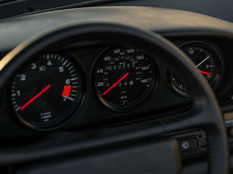 Porsche 911 Carrera 3.2 Speedster