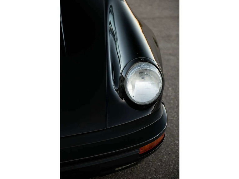 Porsche 911 Carrera 3.2 Speedster