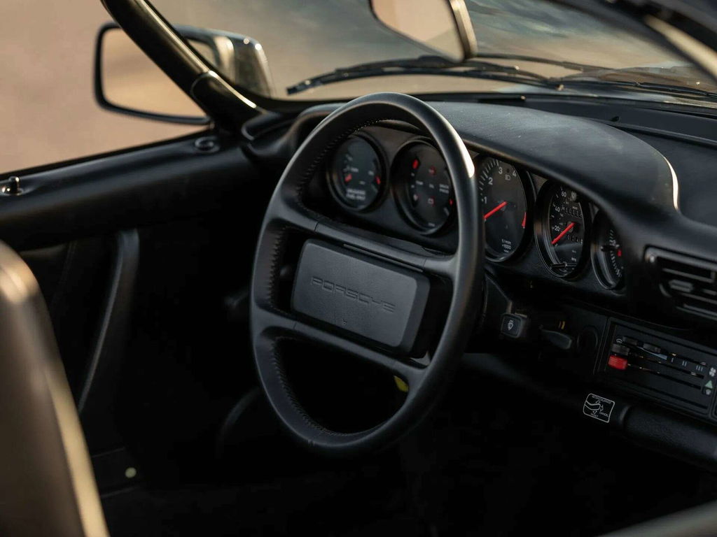 Porsche 911 Carrera 3.2 Speedster