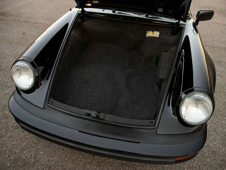 Porsche 911 Carrera 3.2 Speedster