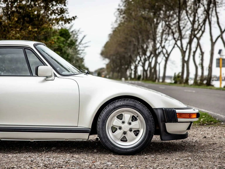 Porsche 911 Turbo Flachbau