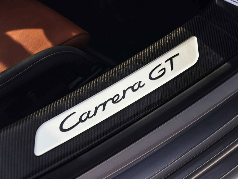 Porsche Carrera GT
