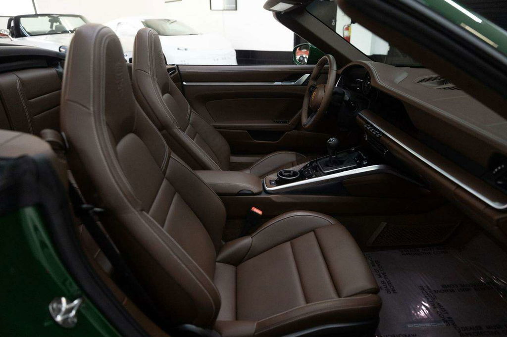 Porsche 992 Carrera GTS