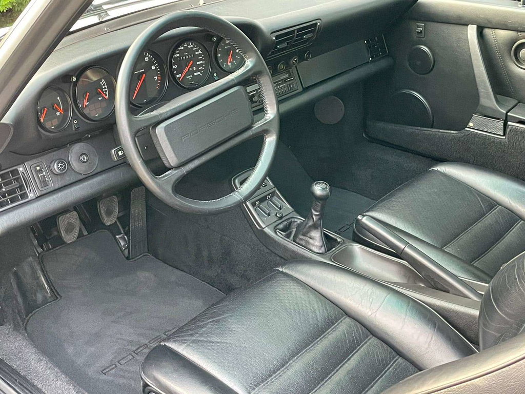 Porsche 964 Carrera 4