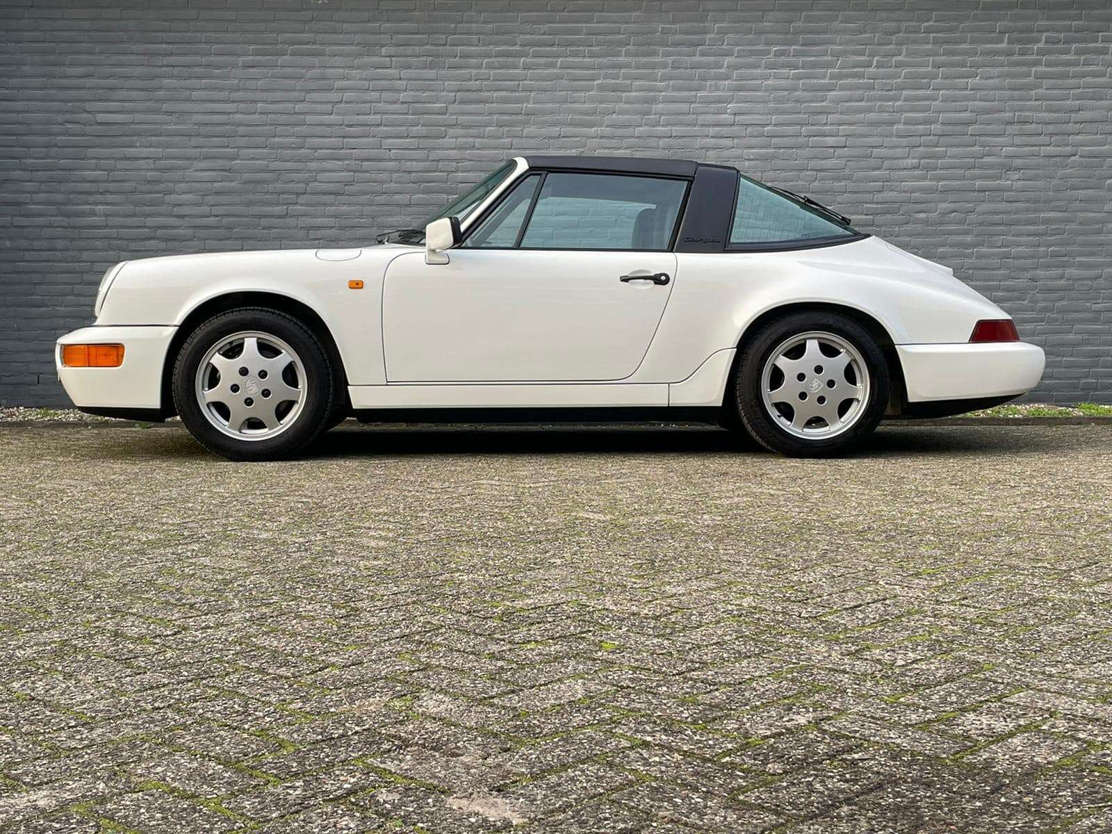 Porsche 964 Carrera 4