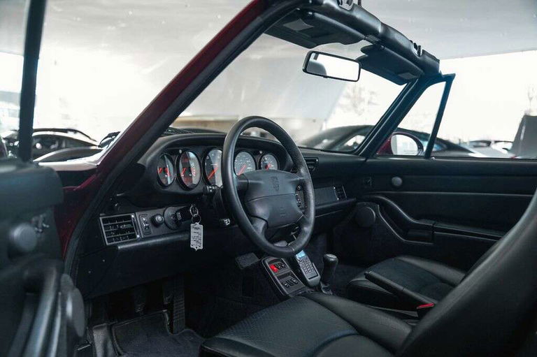 Porsche 993 Carrera 4