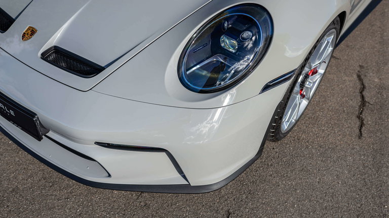Porsche 992 GT3 Touring