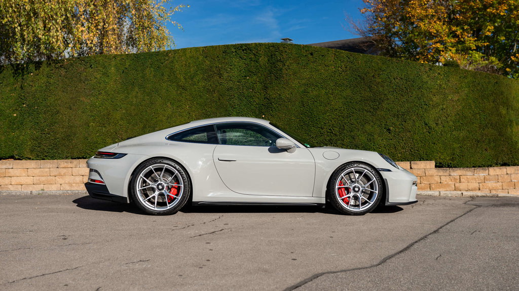 Porsche 992 GT3 Touring