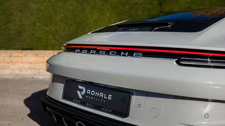 Porsche 992 GT3 Touring