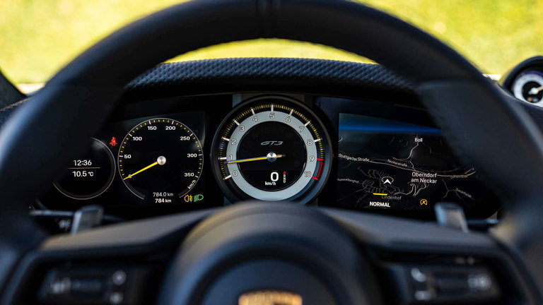 Porsche 992 GT3 Touring