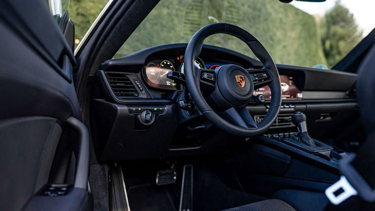 Porsche 992 GT3 Touring