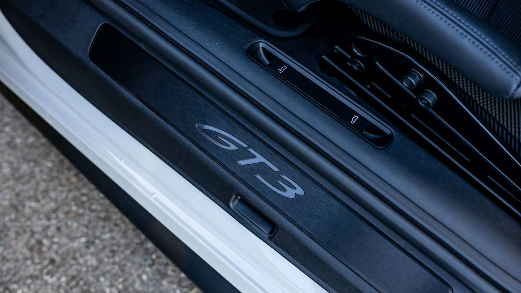 Porsche 992 GT3 Touring