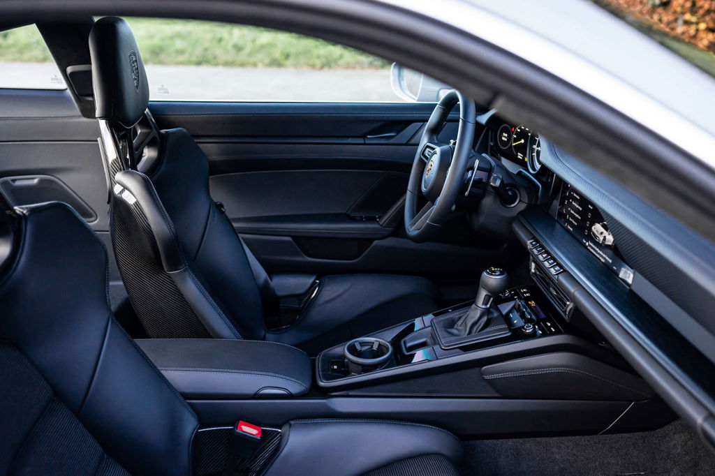 Porsche 992 GT3 Touring