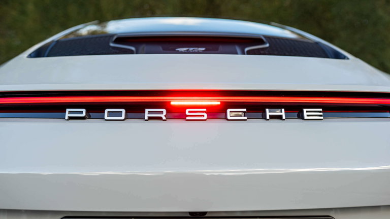 Porsche 992 GT3 Touring