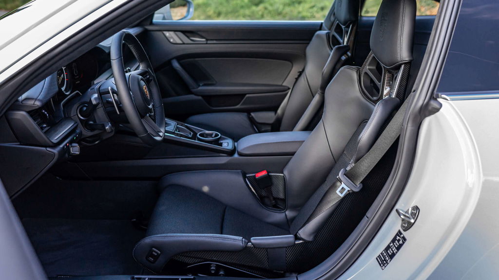 Porsche 992 GT3 Touring