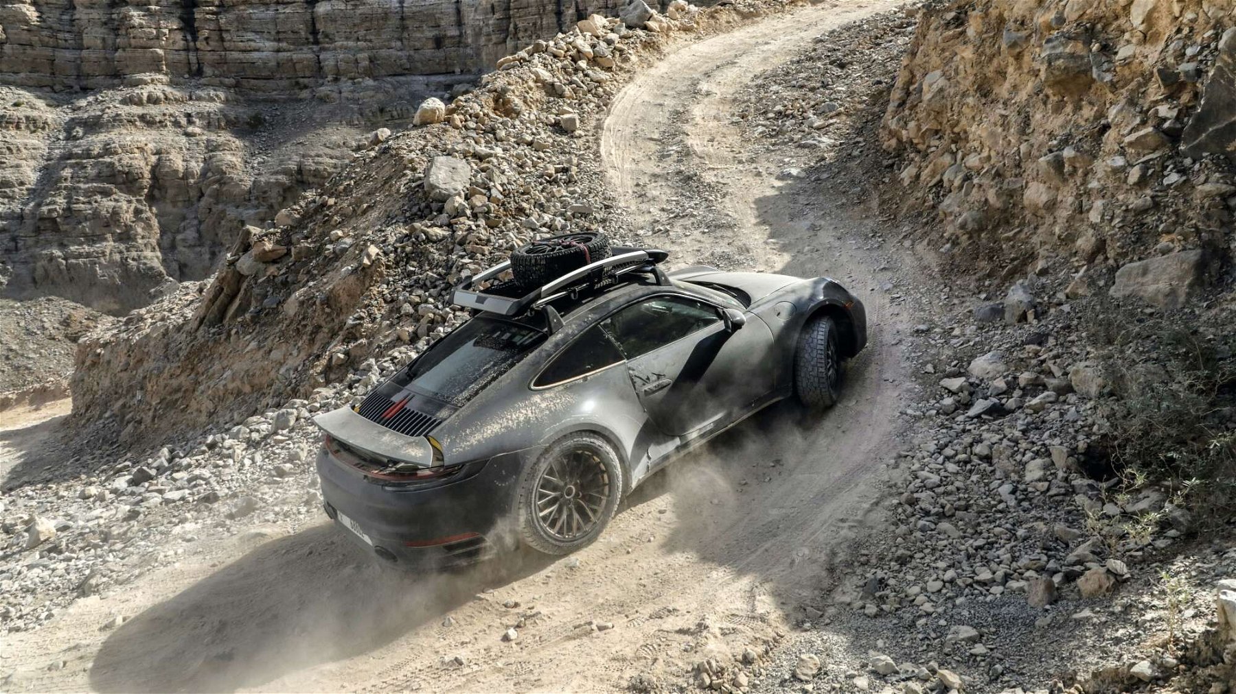 Porsche 911 Dakar: Offroad-Renner mit hauseigenem Klappspaten