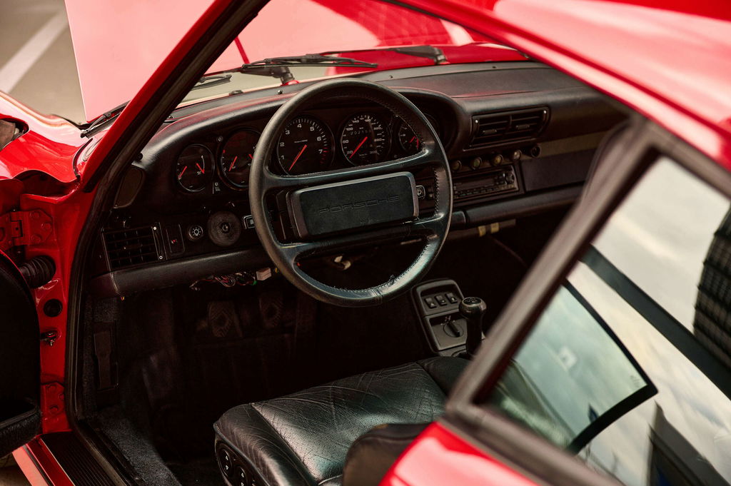 Porsche 964 Carrera 4