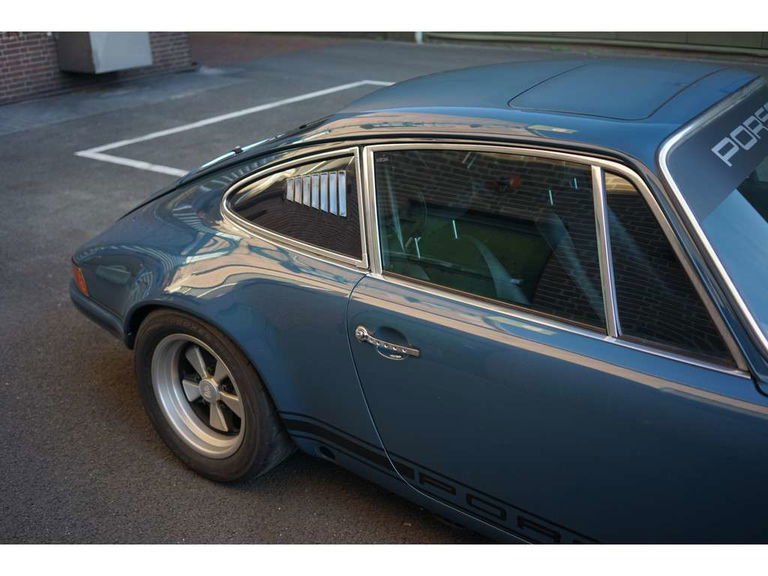 Porsche 911 Backdate