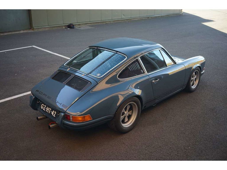 Porsche 911 Backdate
