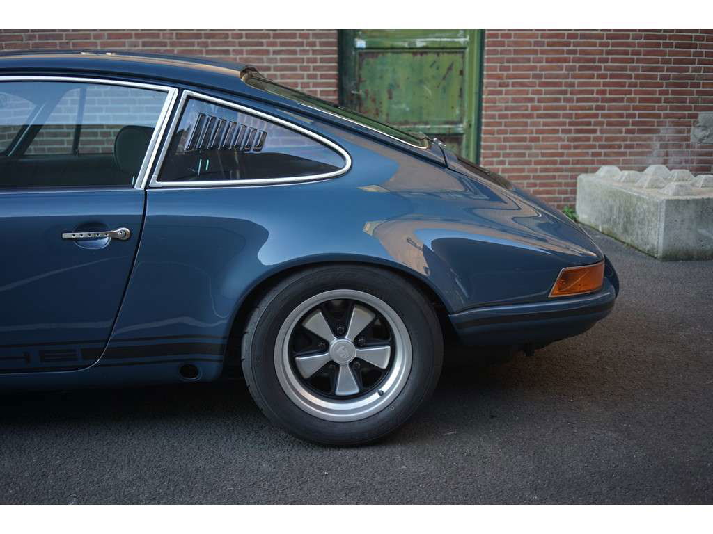 Porsche 911 Backdate
