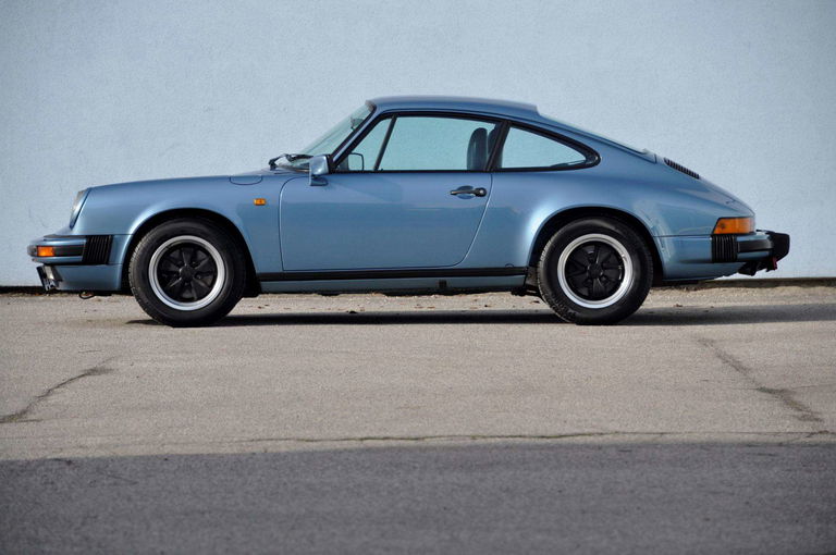 Porsche 911 Carrera 3.2