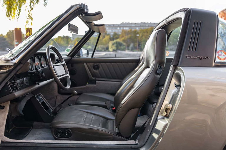 Porsche 911 Carrera 3.2