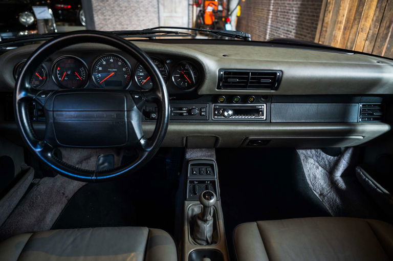 Porsche 964 Carrera 4